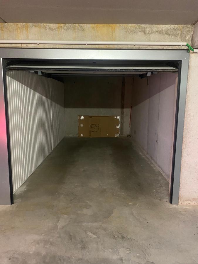 Lichtrijk 2-Slaapkamerappartement Met Zeezicht En Gratis Parking Остенде Экстерьер фото