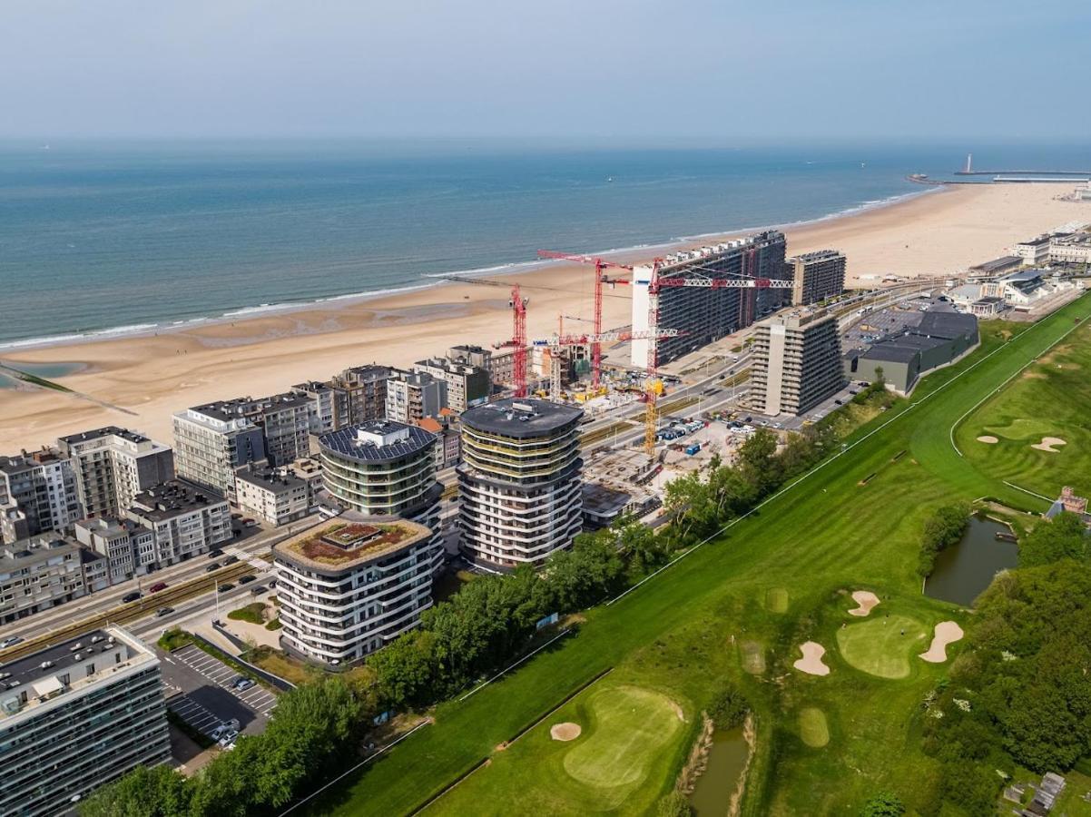 Lichtrijk 2-Slaapkamerappartement Met Zeezicht En Gratis Parking Остенде Экстерьер фото